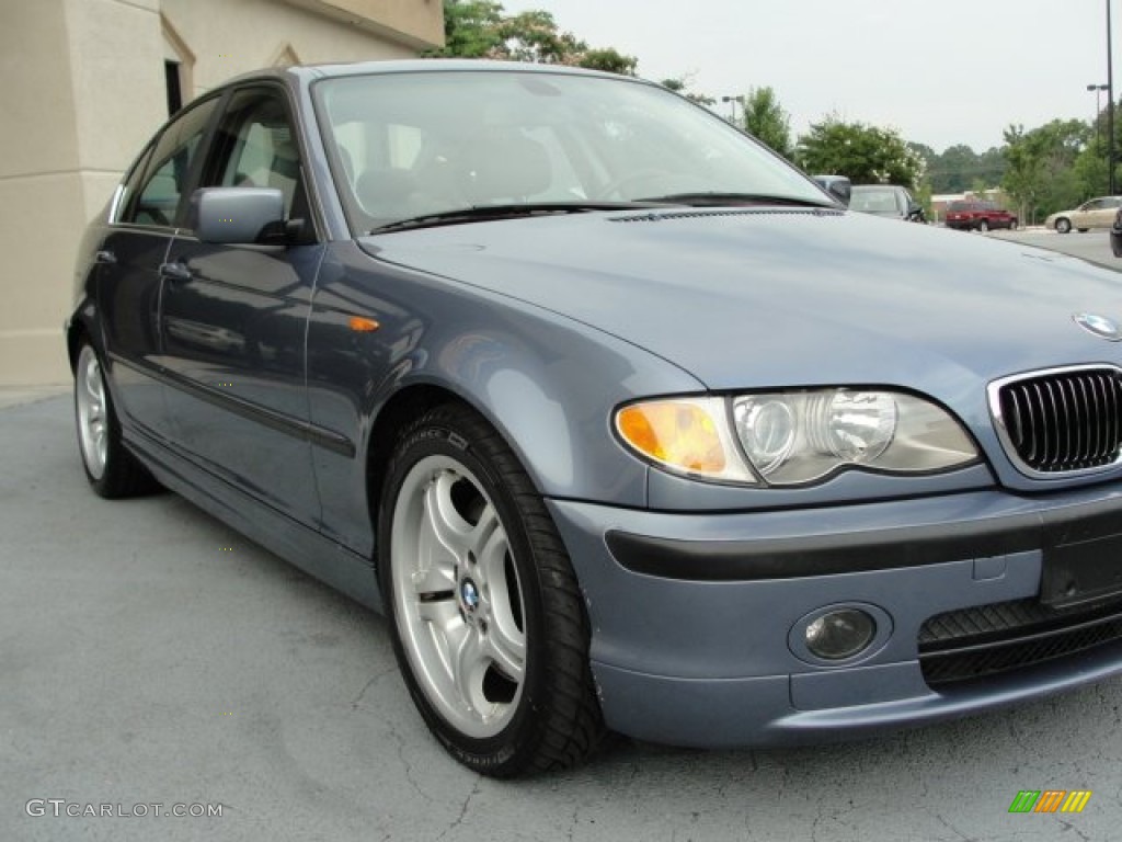 2002 3 Series 330i Sedan - Steel Blue Metallic / Grey photo #3