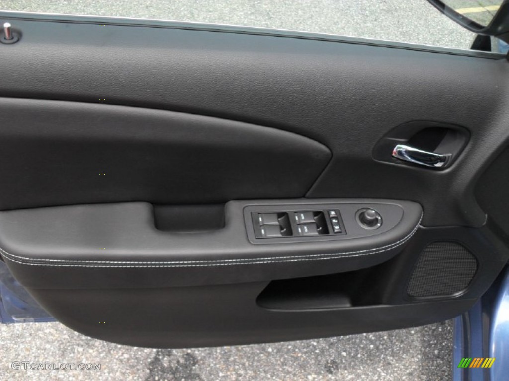 2011 Chrysler 200 Limited Black Door Panel Photo #50219943