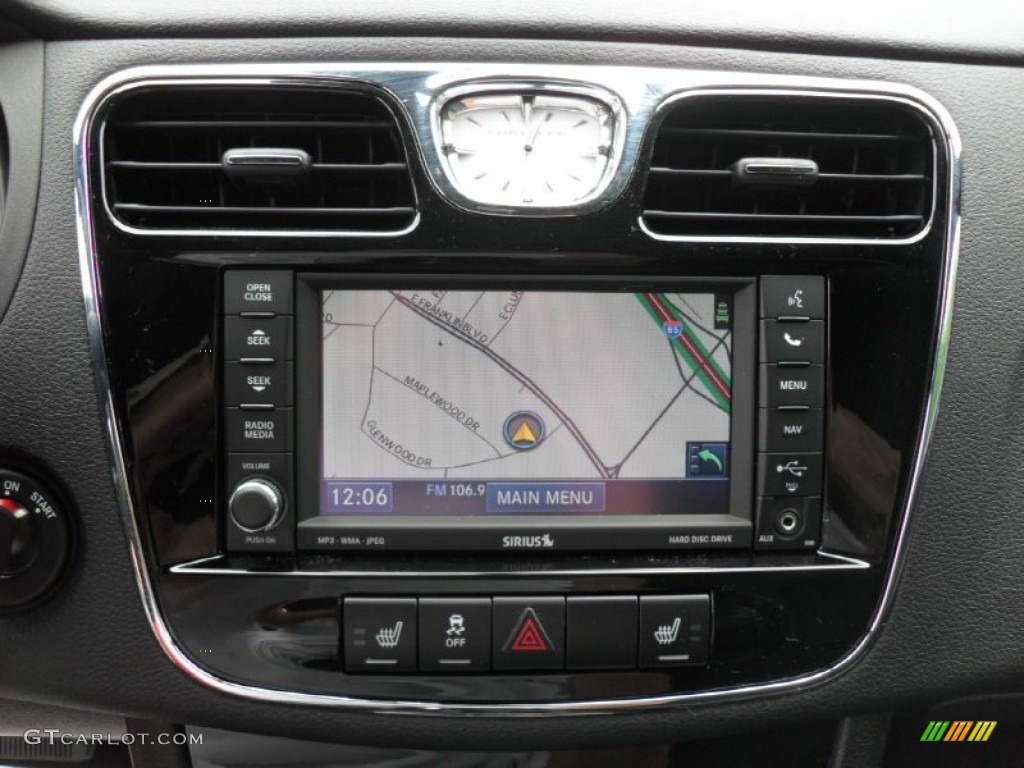 2011 Chrysler 200 S Navigation Photo #50220420