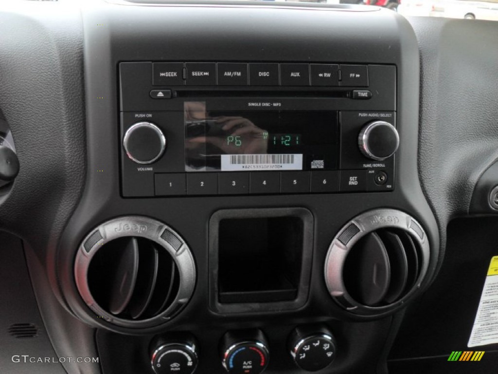 2011 Wrangler Sport S 4x4 - Natural Green Pearl / Black photo #11