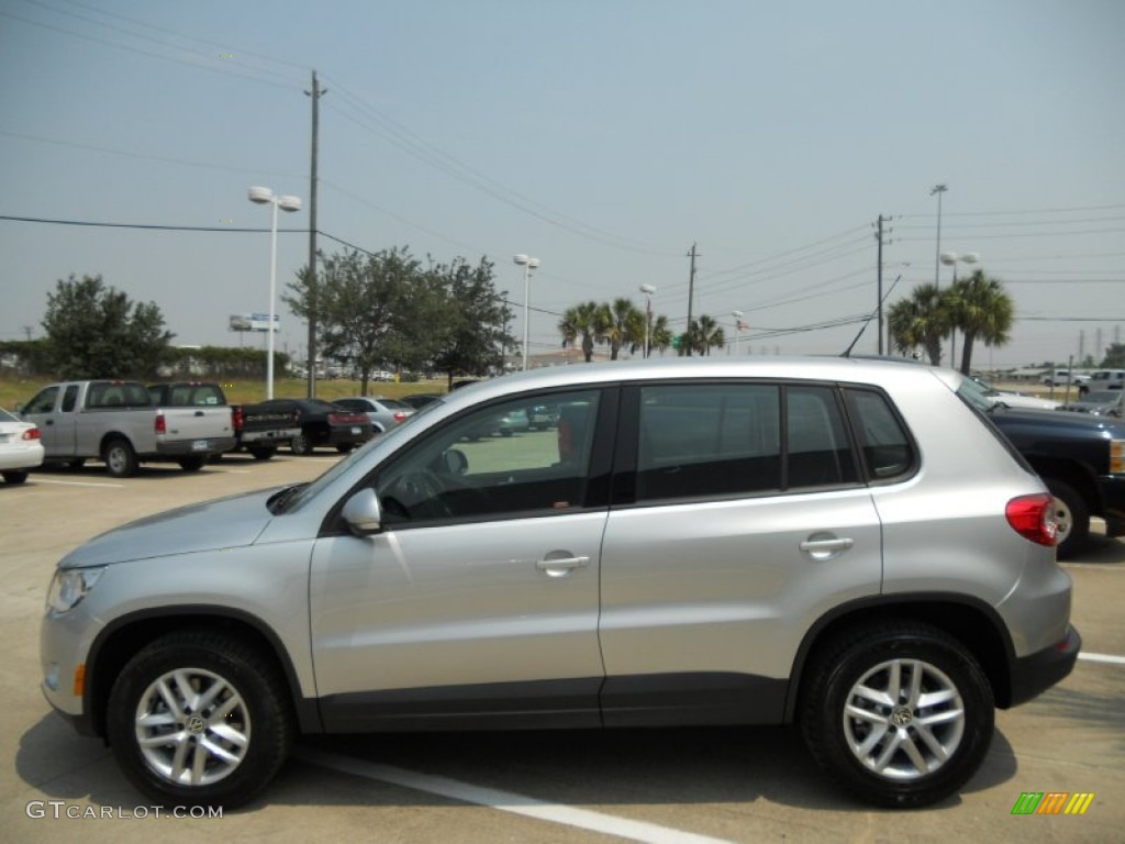 2011 Tiguan S - Reflex Silver Metallic / Charcoal photo #4