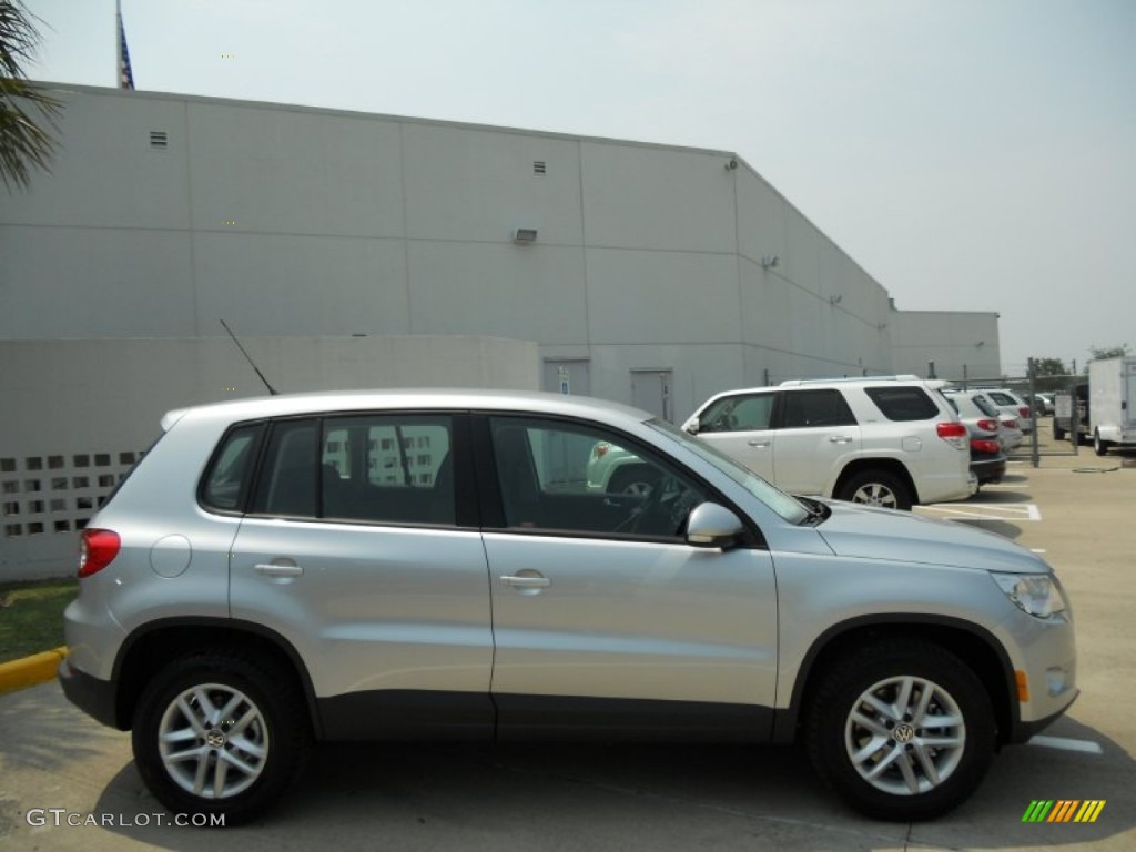 2011 Tiguan S - Reflex Silver Metallic / Charcoal photo #8