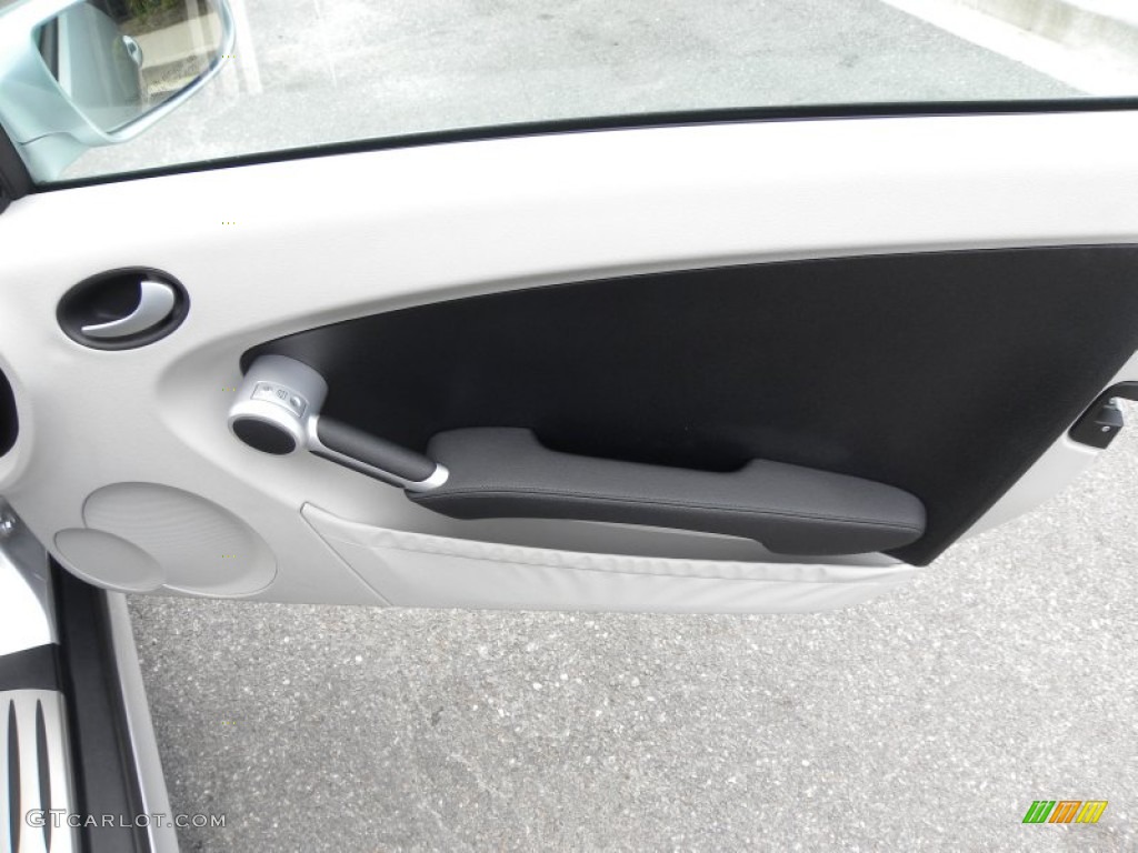 2008 Mercedes-Benz SLK 350 Roadster Door Panel Photos