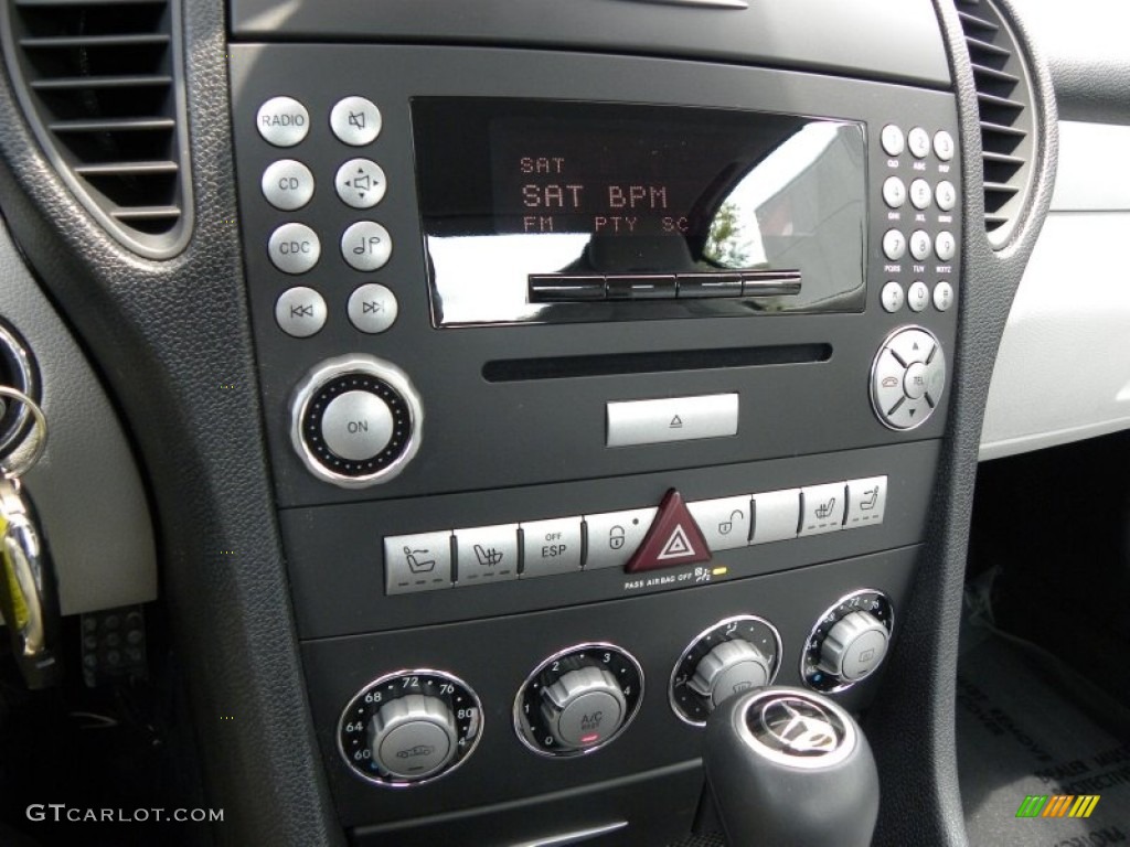 2008 Mercedes-Benz SLK 350 Roadster Controls Photo #50221974