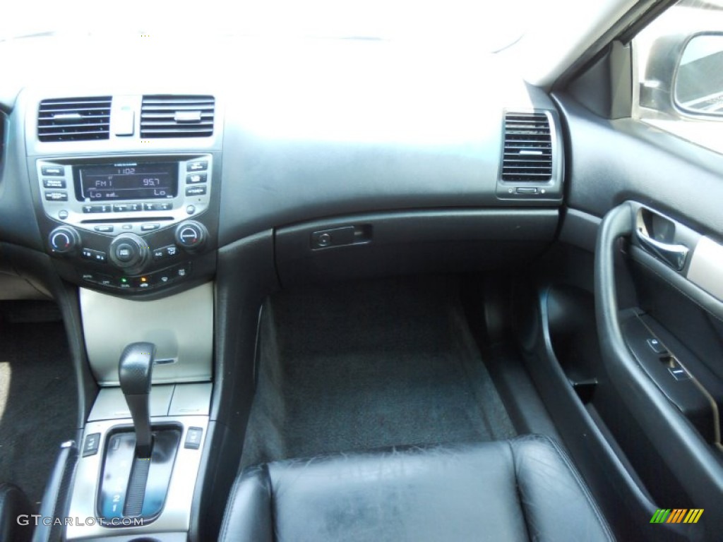 2006 Accord EX-L Coupe - Nighthawk Black Pearl / Black photo #19