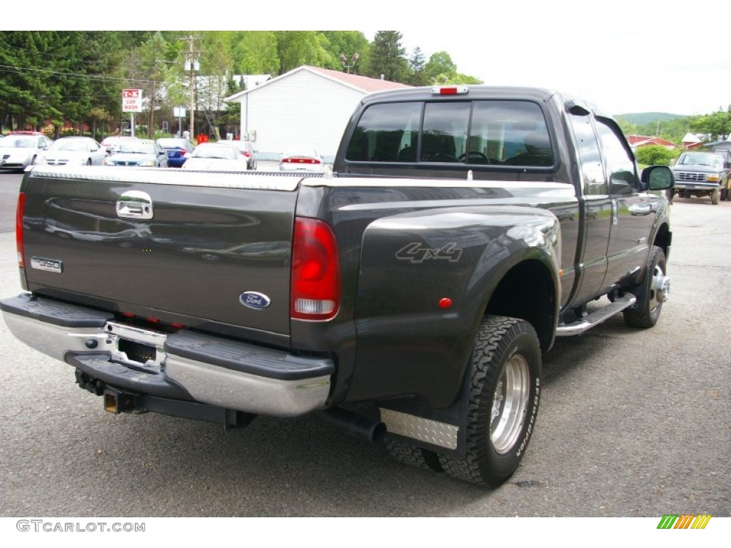 2005 F350 Super Duty Lariat SuperCab 4x4 Dually - Dark Shadow Grey Metallic / Tan photo #14