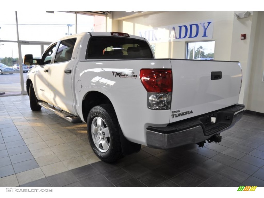 2008 Tundra SR5 CrewMax - Super White / Graphite Gray photo #11