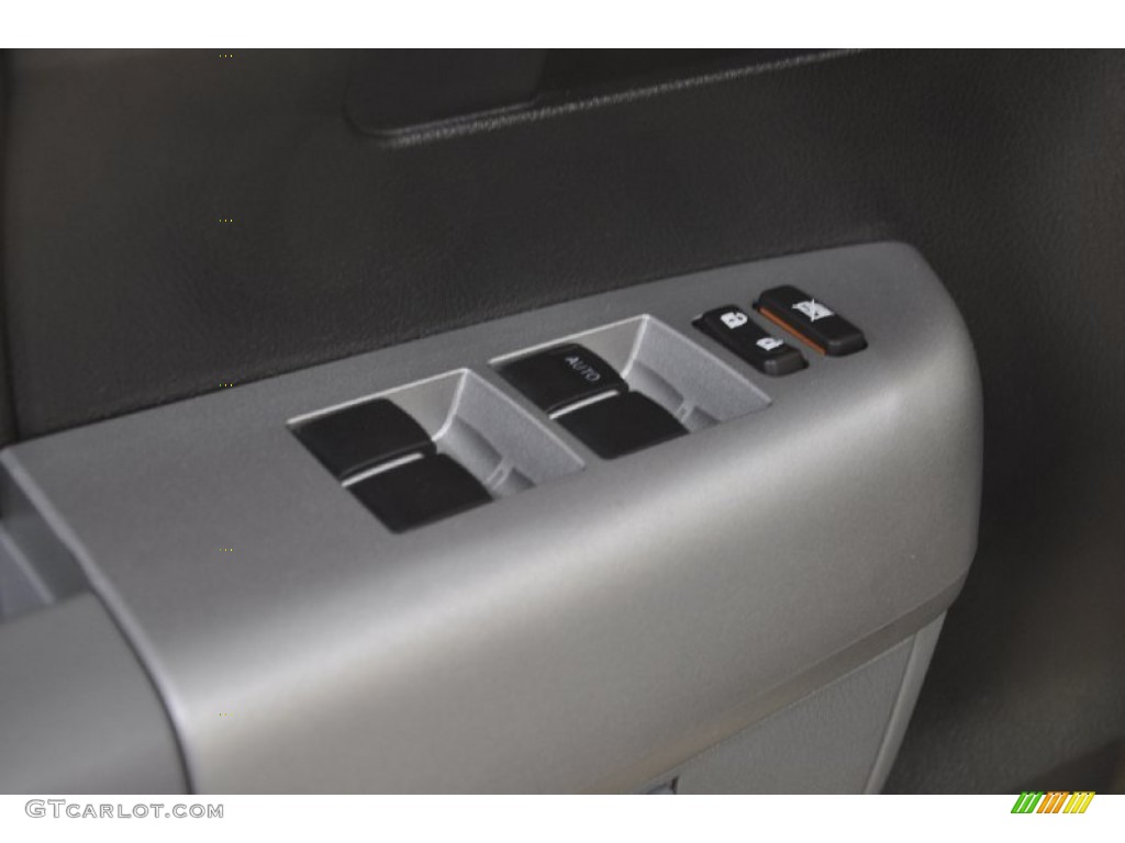 2008 Tundra SR5 CrewMax - Super White / Graphite Gray photo #12
