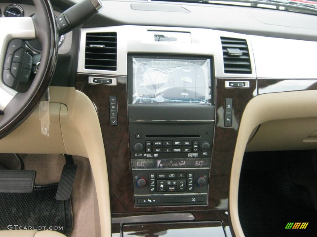 2011 Cadillac Escalade ESV Premium AWD Controls Photos