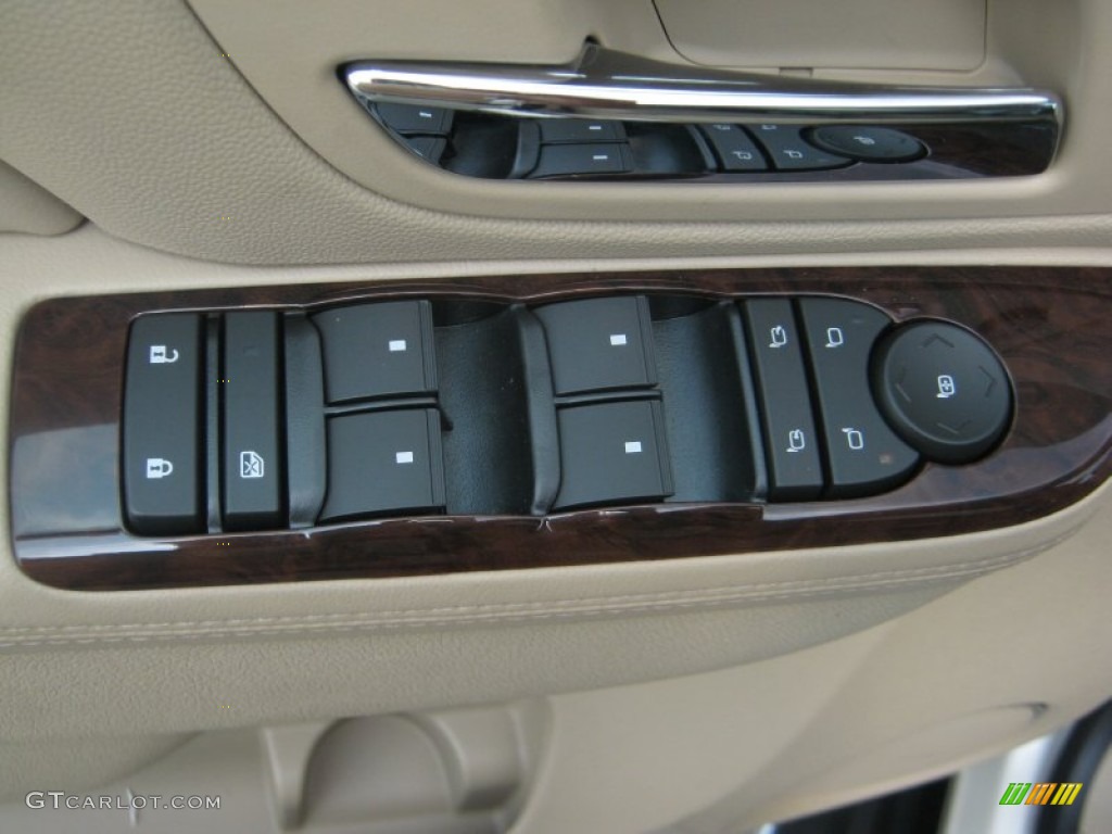 2011 Cadillac Escalade AWD Controls Photo #50224206