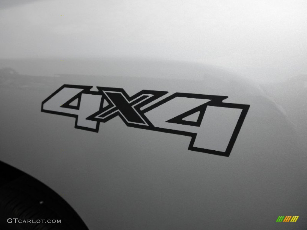 2010 Chevrolet Silverado 1500 LS Crew Cab 4x4 Marks and Logos Photo #50224344