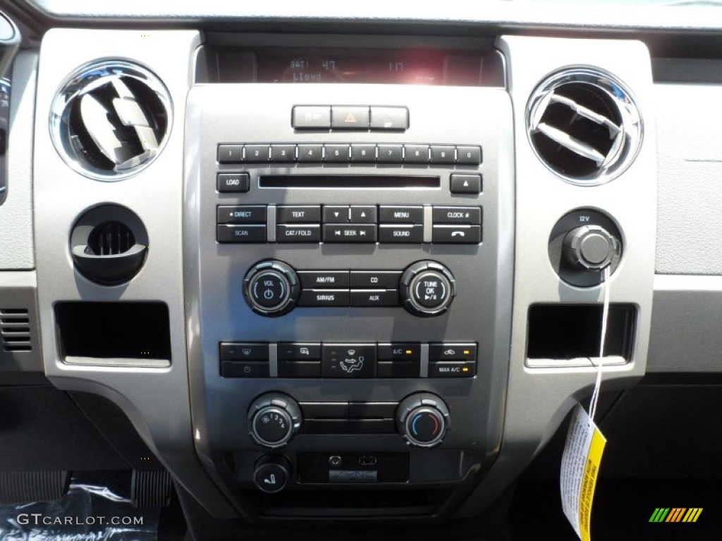 2011 Ford F150 XLT SuperCrew Controls Photo #50224719