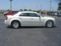 Cool Vanilla White - 300 LX Photo No. 4