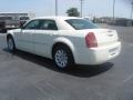 Cool Vanilla White - 300 LX Photo No. 7