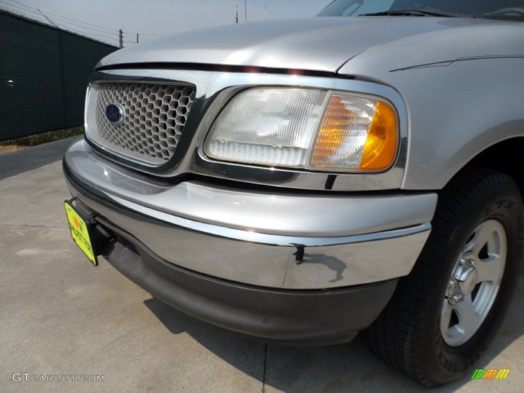 2003 F150 XLT SuperCrew - Silver Metallic / Medium Graphite Grey photo #11