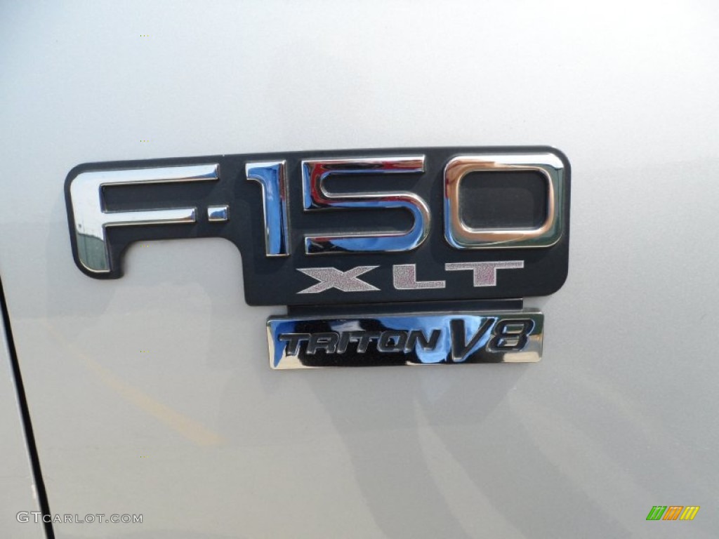 2003 Ford F150 XLT SuperCrew Marks and Logos Photo #50229399