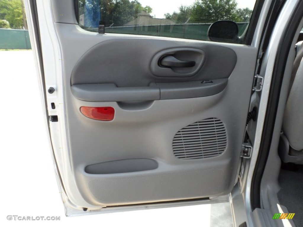2003 F150 XLT SuperCrew - Silver Metallic / Medium Graphite Grey photo #37