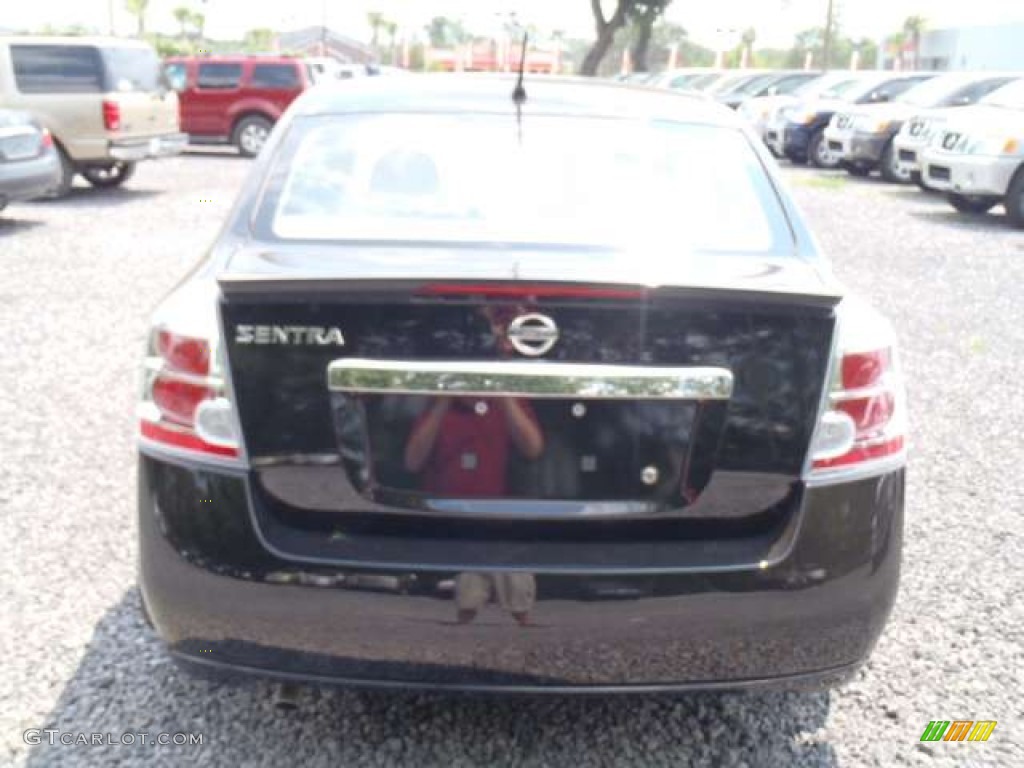 2011 Sentra 2.0 S - Super Black / Beige photo #4