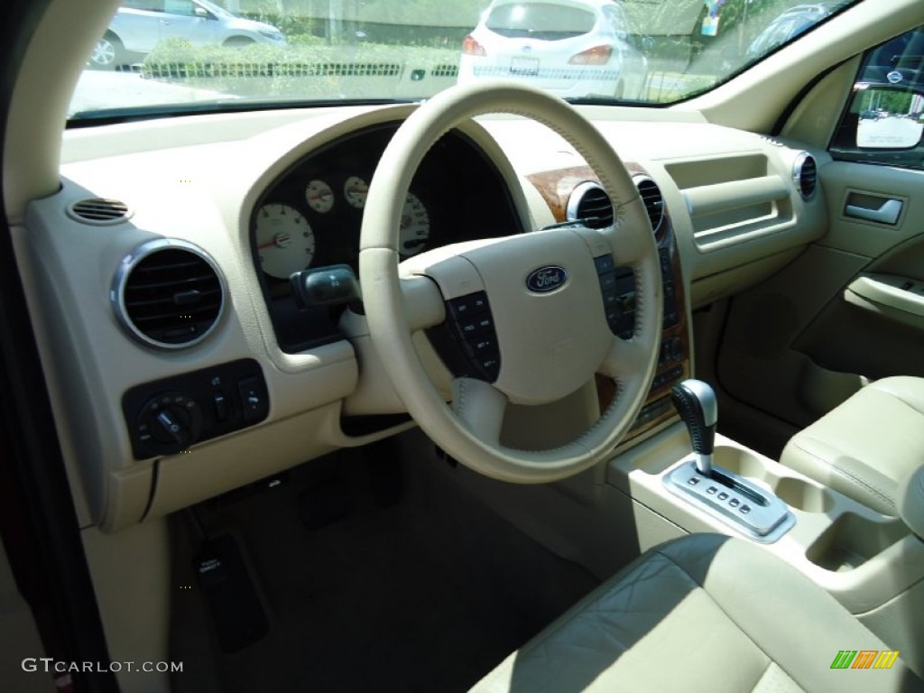 Pebble Interior 2005 Ford Freestyle Limited Photo #50231953