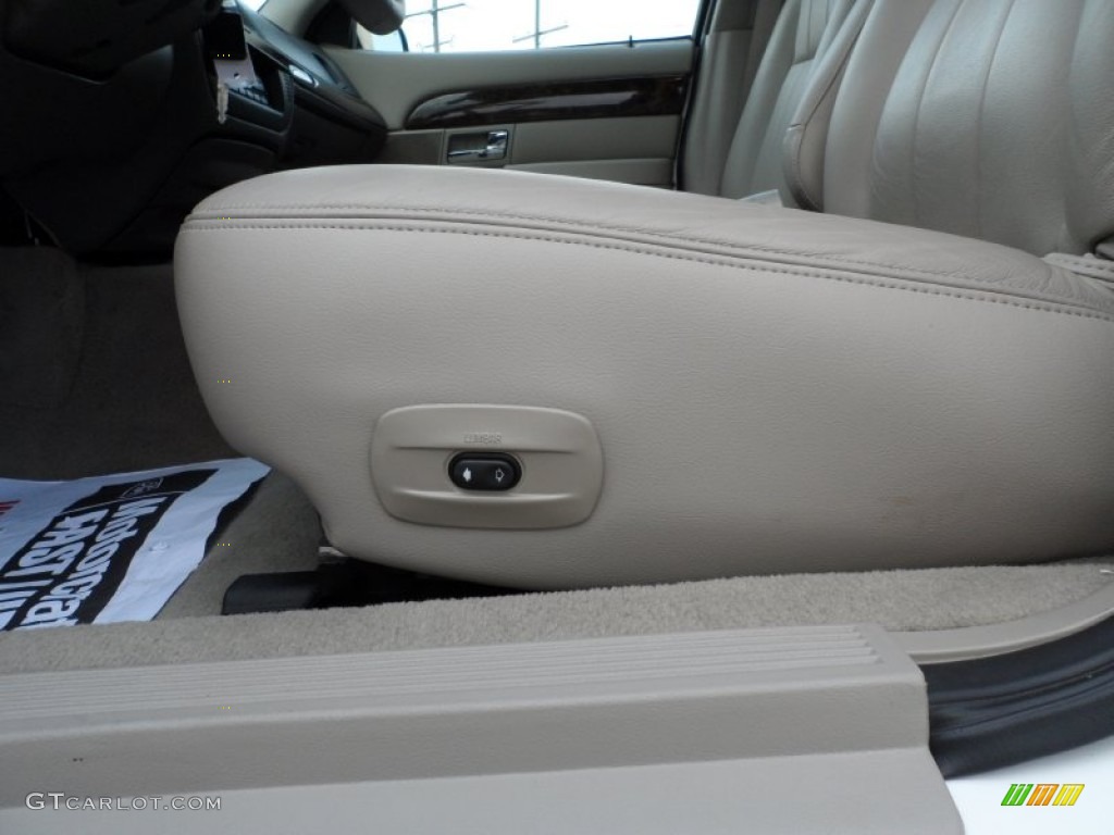 2010 Grand Marquis LS Ultimate Edition - Vibrant White / Medium Light Stone photo #37