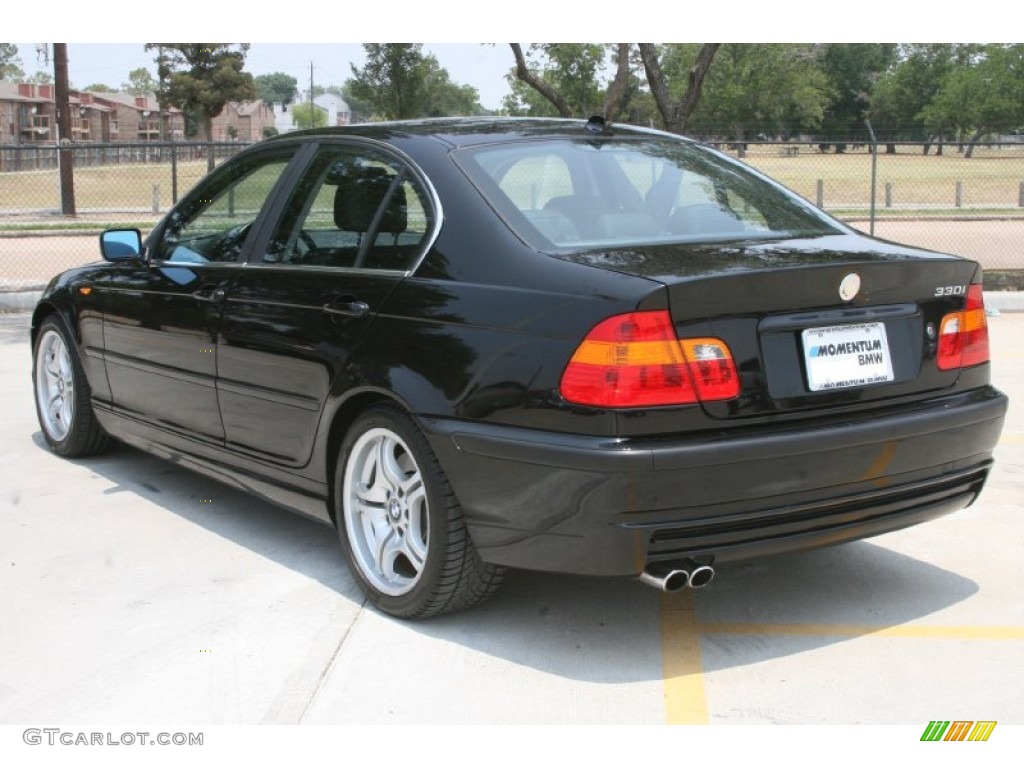 2004 3 Series 330i Sedan - Jet Black / Black photo #3