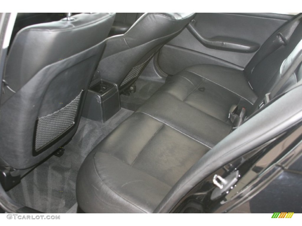 2004 3 Series 330i Sedan - Jet Black / Black photo #7