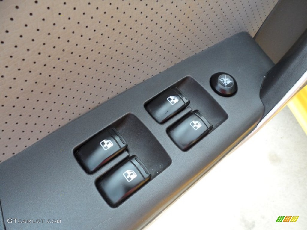 2011 Chevrolet Aveo LT Sedan Controls Photo #50232697