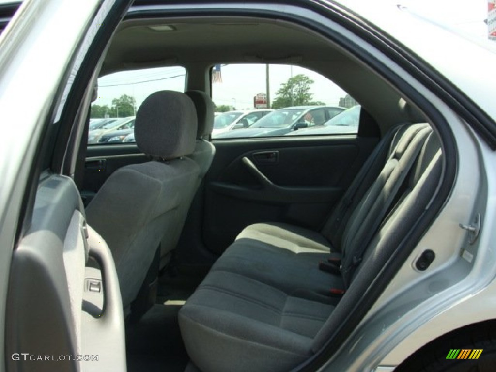 2001 Camry LE - Lunar Mist Metallic / Gray photo #13