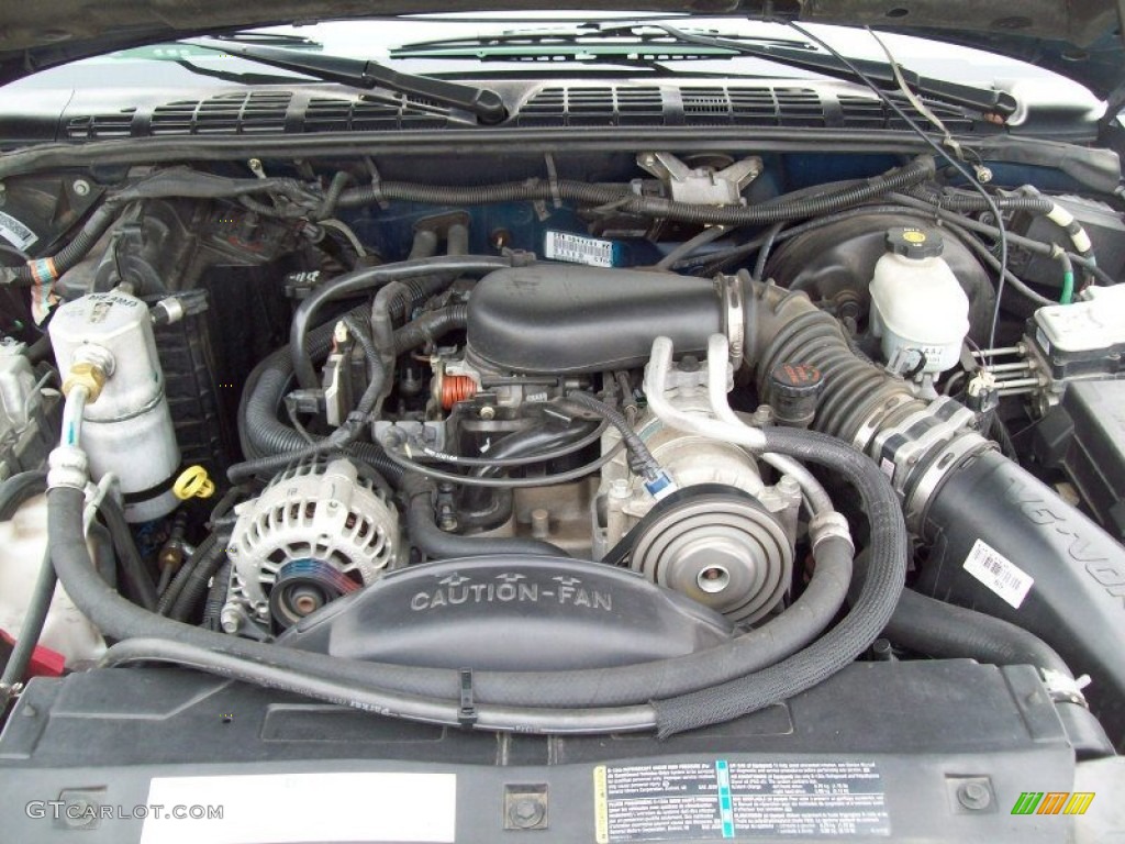 2004 Chevrolet S10 LS ZR5 Crew Cab 4x4 4.3 Liter OHV 12-Valve Vortec V6 Engine Photo #50236798