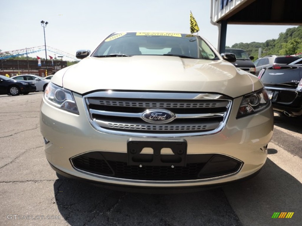 2010 Taurus Limited AWD - Gold Leaf Metallic / Light Stone photo #3