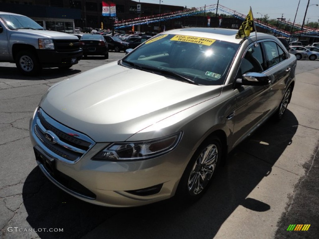 2010 Taurus Limited AWD - Gold Leaf Metallic / Light Stone photo #4