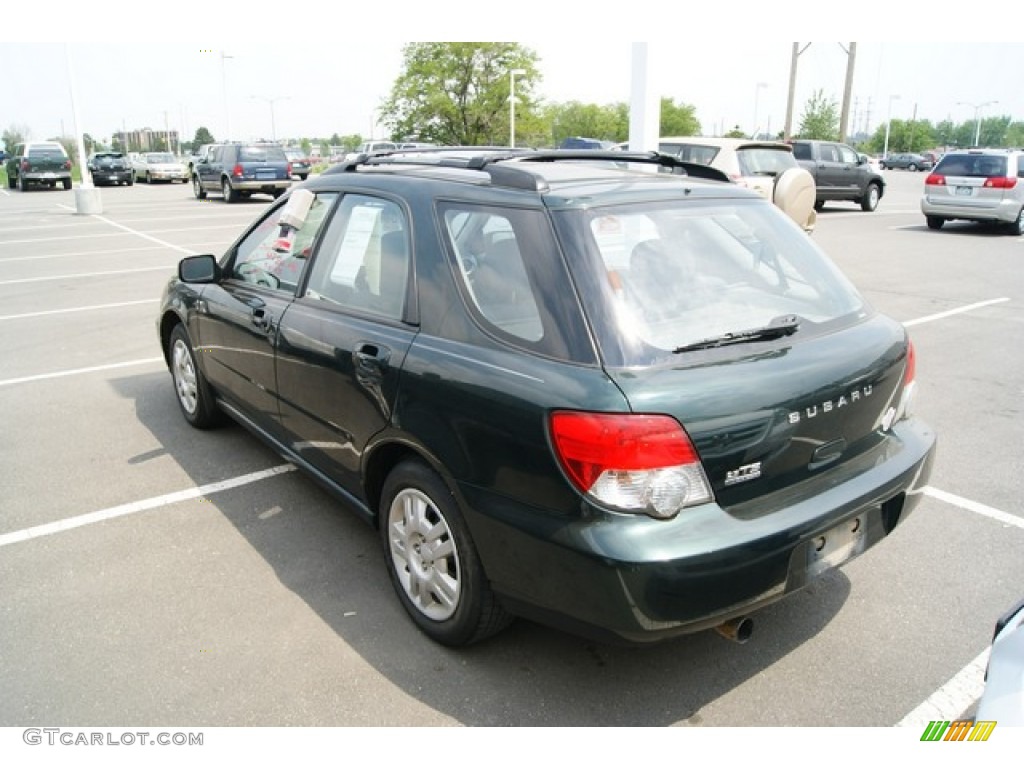 2004 Impreza 2.5 Sport Wagon - Woodland Green Pearl / Gray photo #3