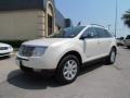 2007 Creme Brulee Metallic Lincoln MKX   photo #3