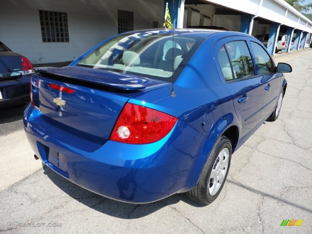 2005 Cobalt Sedan - Arrival Blue Metallic / Gray photo #8
