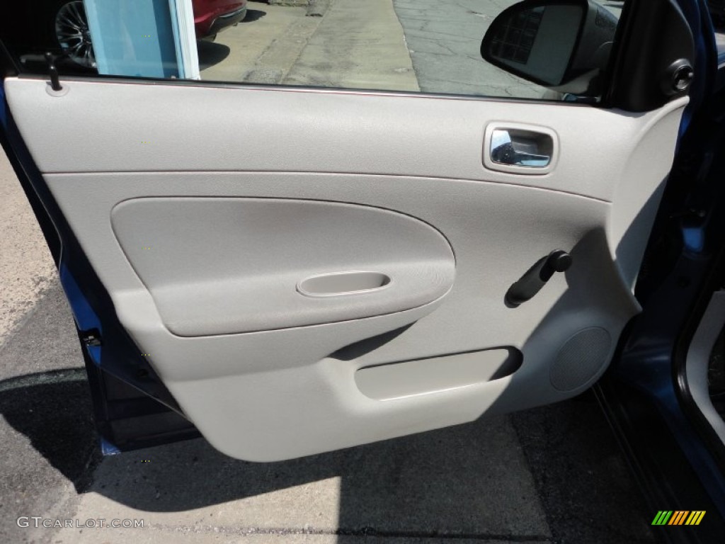 2005 Cobalt Sedan - Arrival Blue Metallic / Gray photo #16