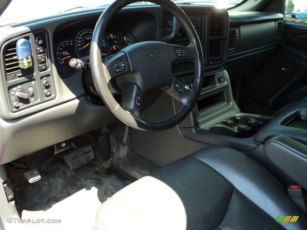 2003 Avalanche 1500 Z71 4x4 - Victory Red / Dark Charcoal photo #19