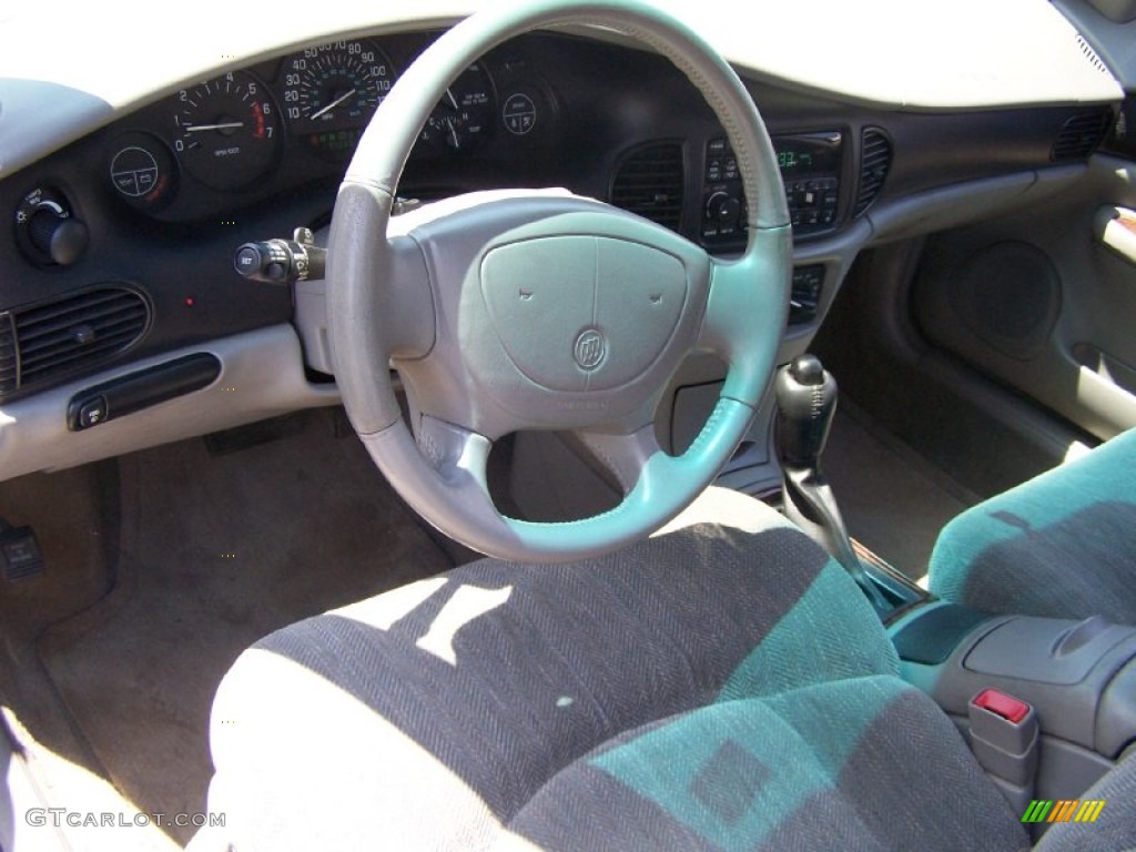 2003 Buick Regal LS Medium Gray Steering Wheel Photo #50243899