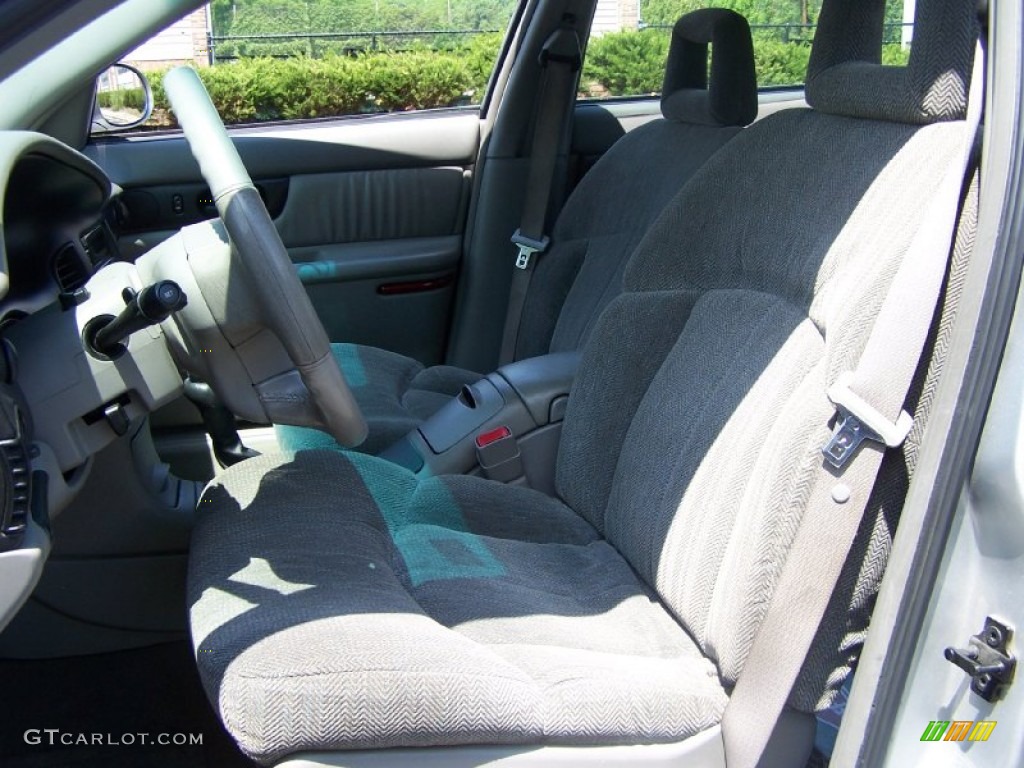 Medium Gray Interior 2003 Buick Regal LS Photo #50243914