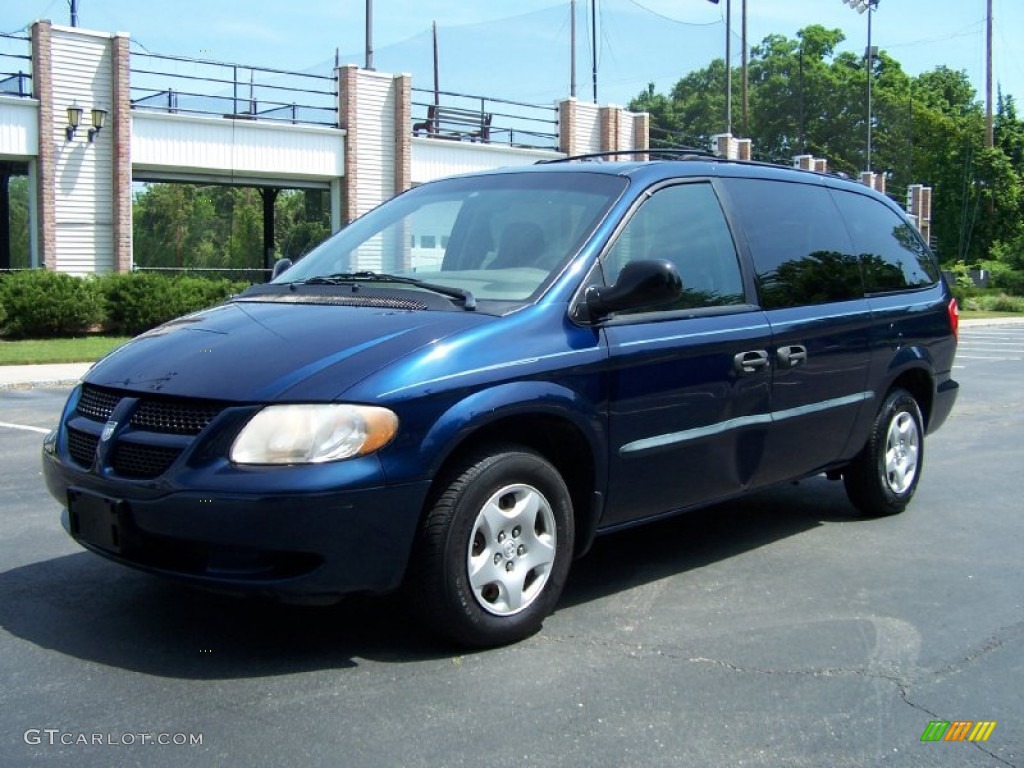 2002 Grand Caravan SE - Patriot Blue Pearl / Sandstone photo #1