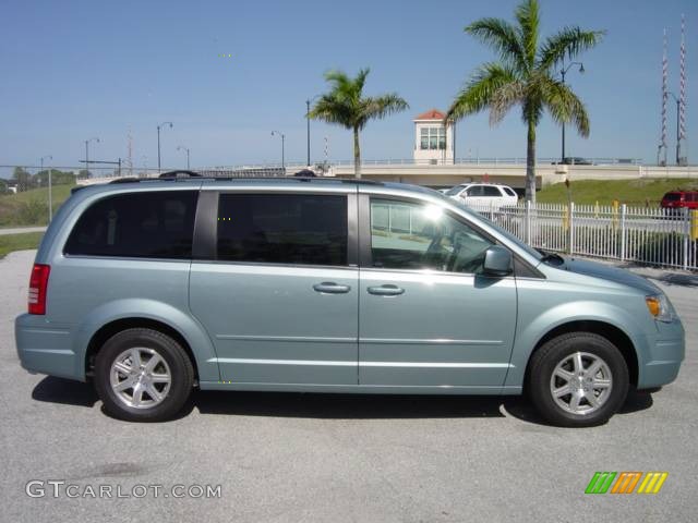 2008 Town & Country Touring - Clearwater Blue Pearlcoat / Medium Slate Gray/Light Shale photo #7