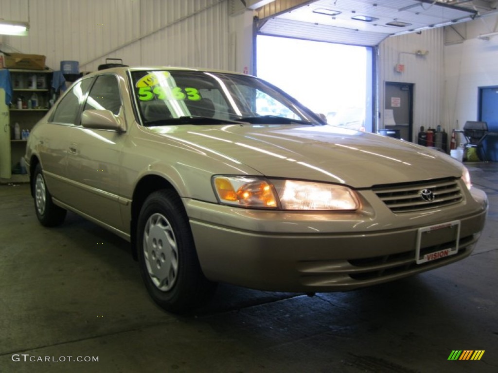 1999 Camry LE - Cashmere Beige Metallic / Gray photo #15