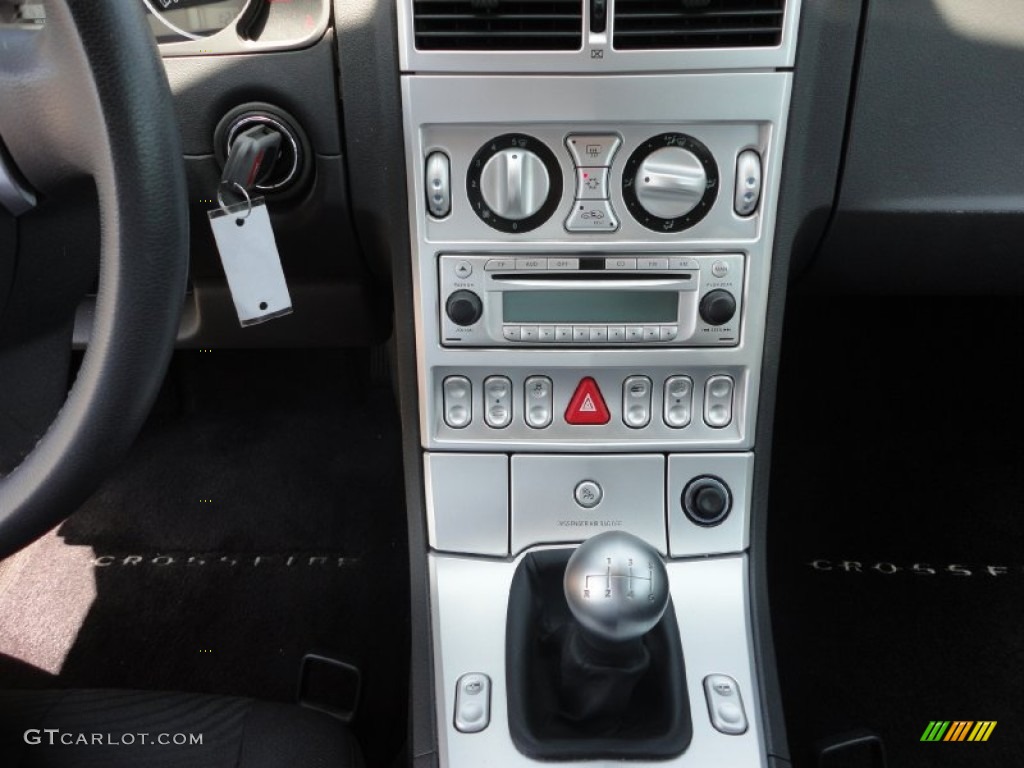 2006 Chrysler Crossfire SE Roadster Controls Photo #50247661