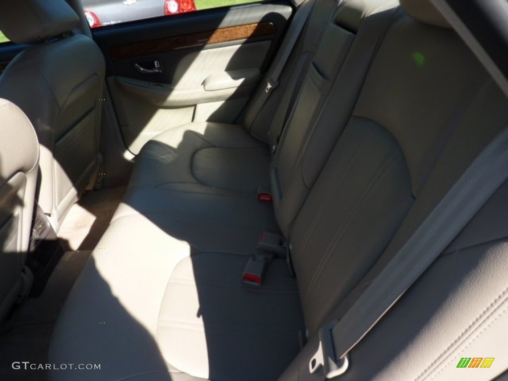2004 XG350 L Sedan - Celadon Green Metallic / Beige photo #9