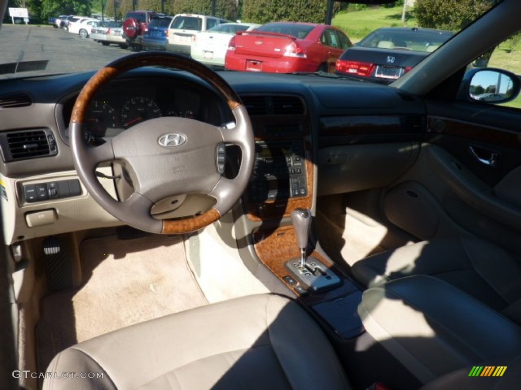 2004 XG350 L Sedan - Celadon Green Metallic / Beige photo #10