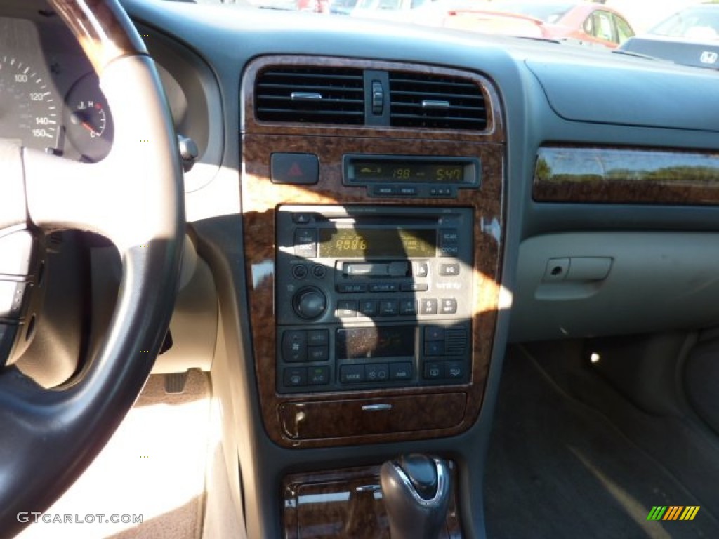 2004 XG350 L Sedan - Celadon Green Metallic / Beige photo #13