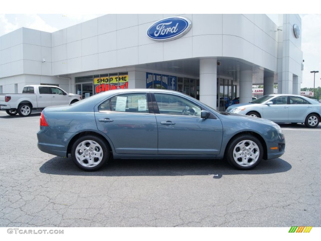 2011 Fusion SE - Steel Blue Metallic / Camel photo #2