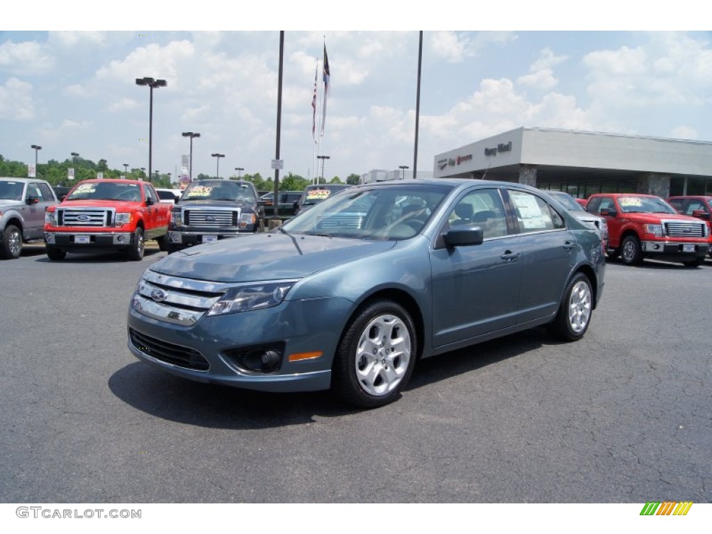 2011 Fusion SE - Steel Blue Metallic / Camel photo #6