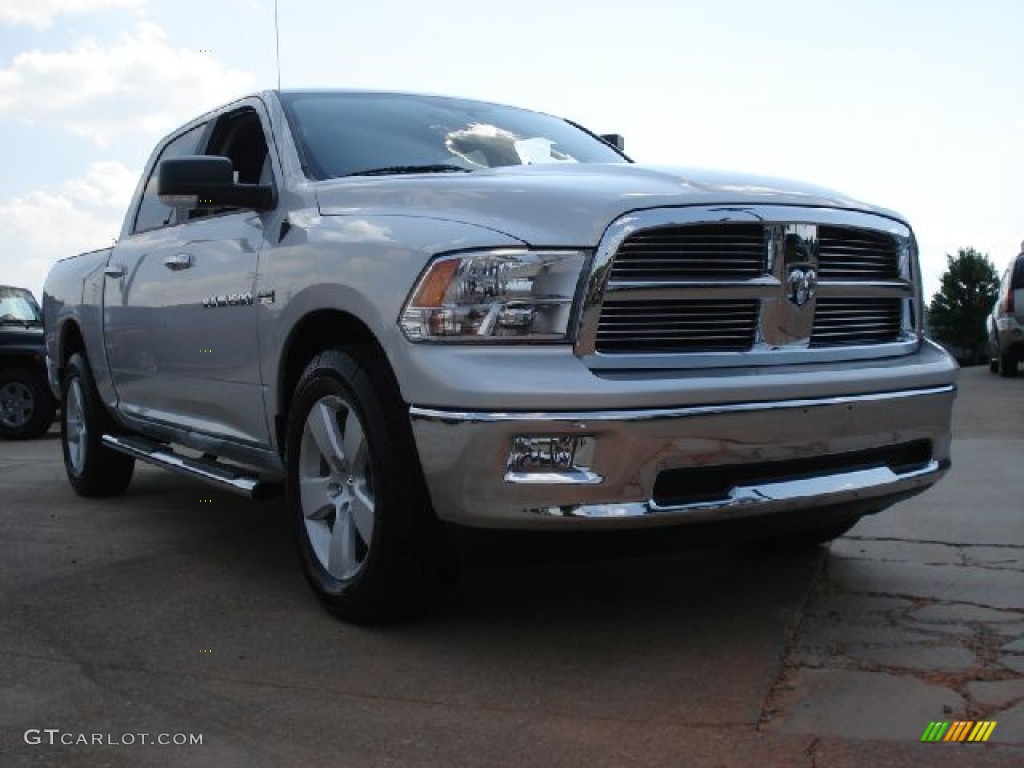 Bright Silver Metallic Dodge Ram 1500