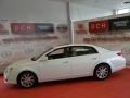 Blizzard White Pearl - Avalon Limited Photo No. 3
