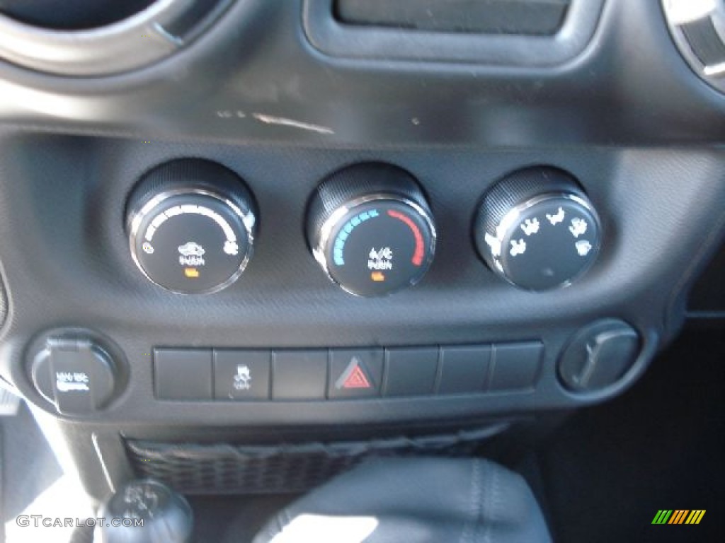 2011 Wrangler Sport 4x4 - Black / Black photo #20